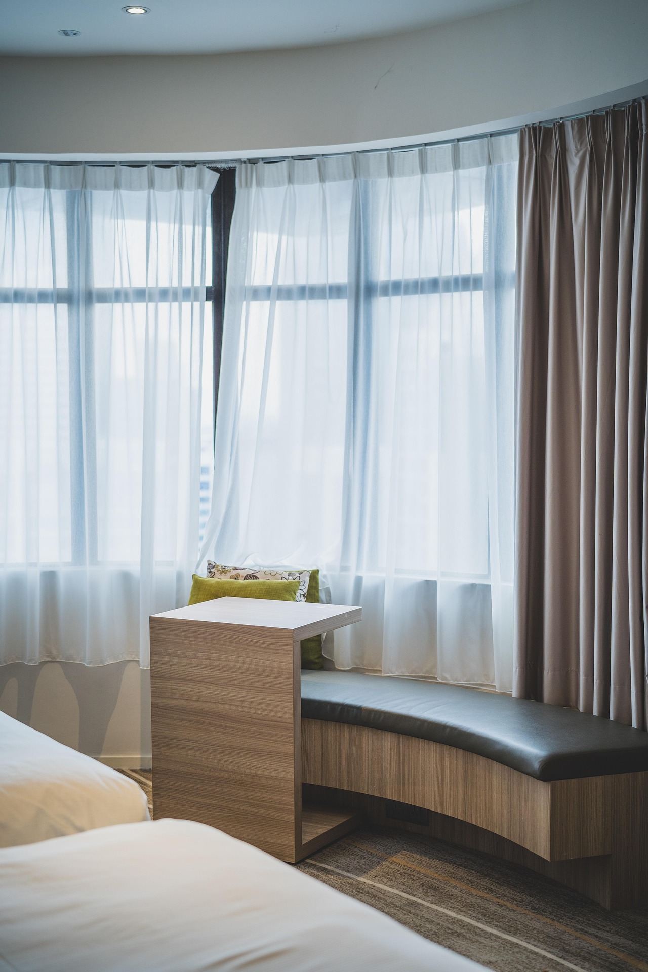 hotel-6878057_1920